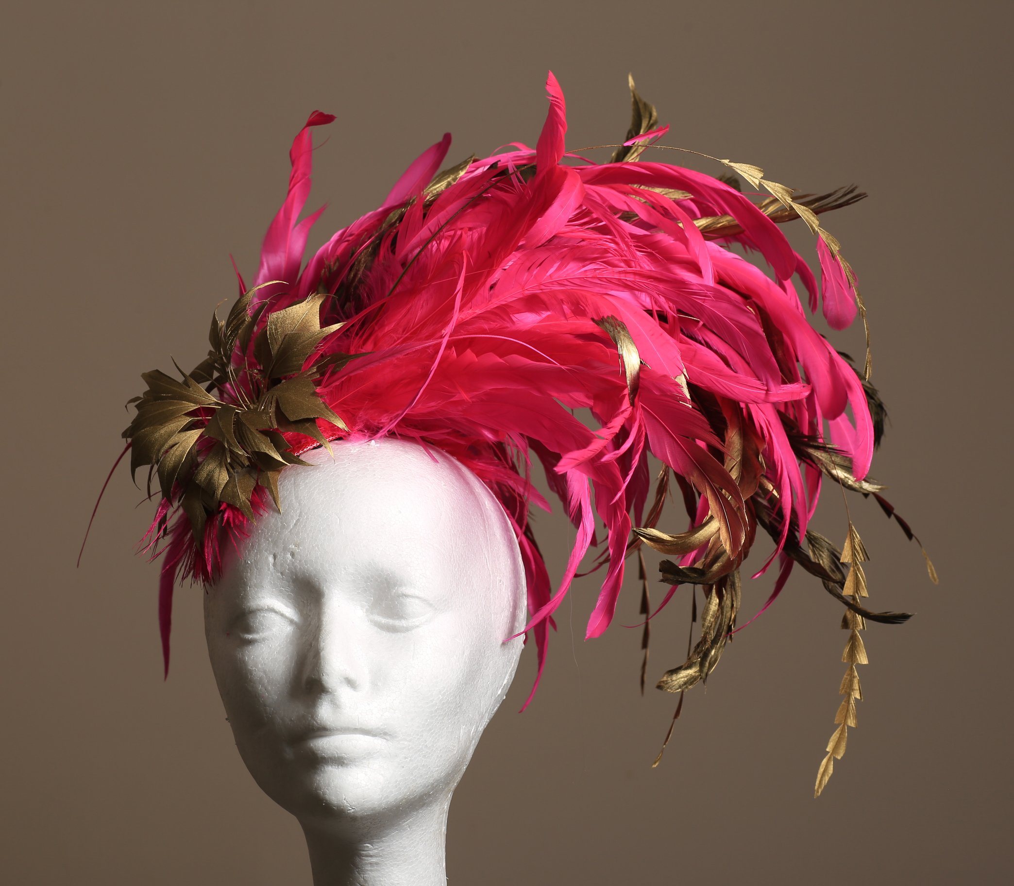 fuschia gold teardrop pillbox coque 3