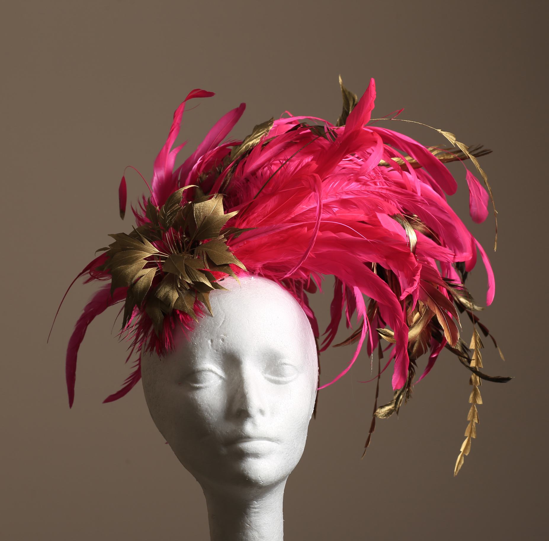 fuschia gold teardrop pillbox coque 1