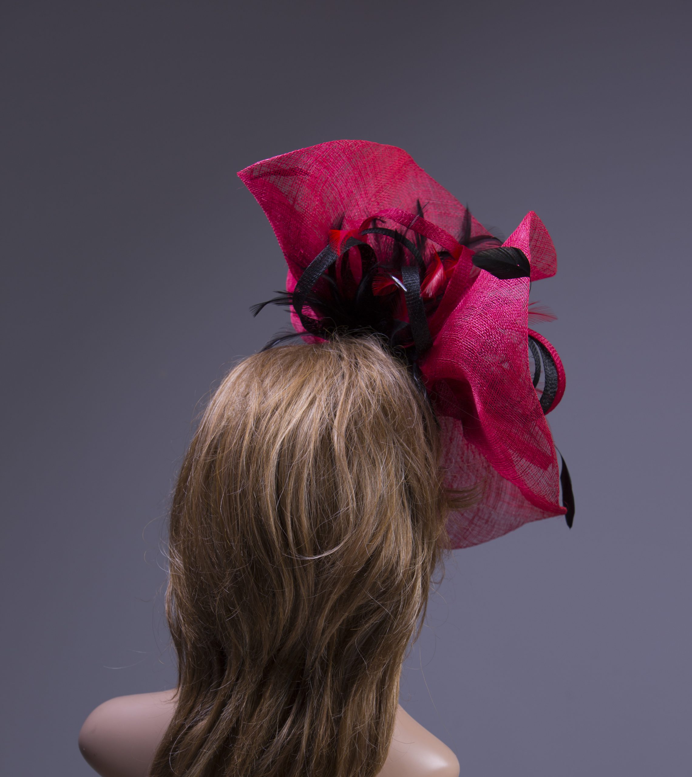 Red and Black feather saucer fascinator hatinator hat Maighread